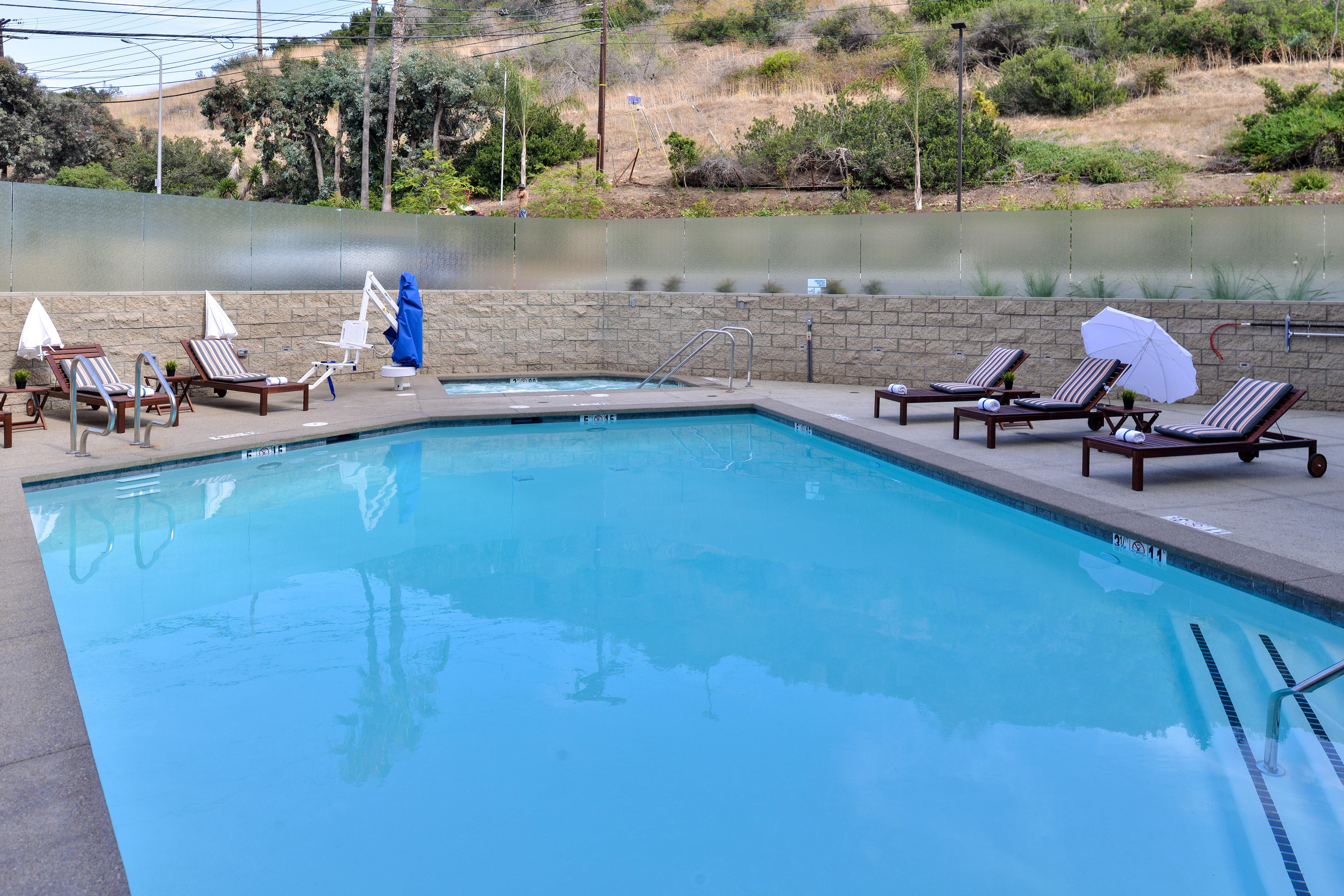 Holiday Inn Express & Suites San Diego - Mission Valley By Ihg Bagian luar foto