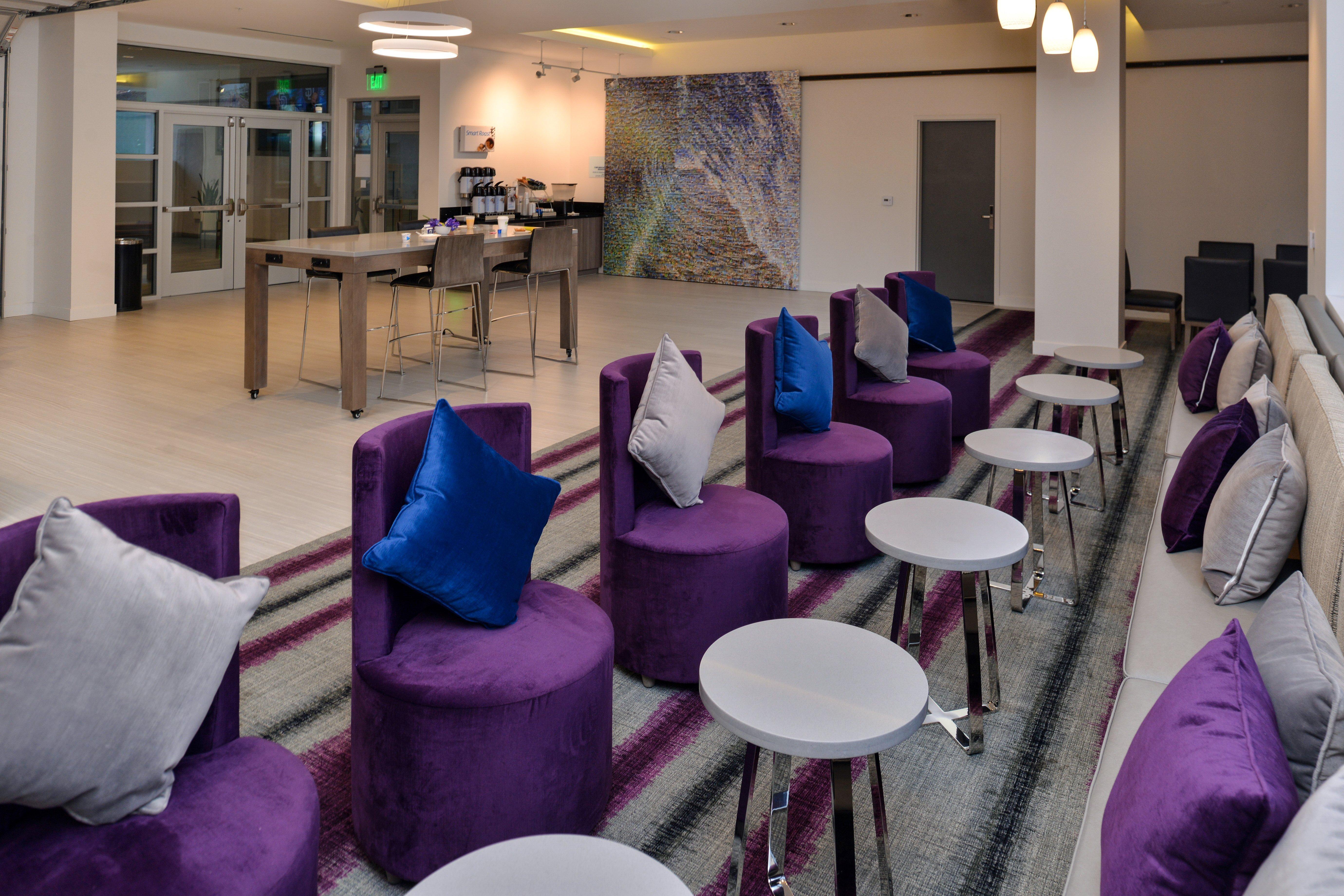Holiday Inn Express & Suites San Diego - Mission Valley By Ihg Bagian luar foto