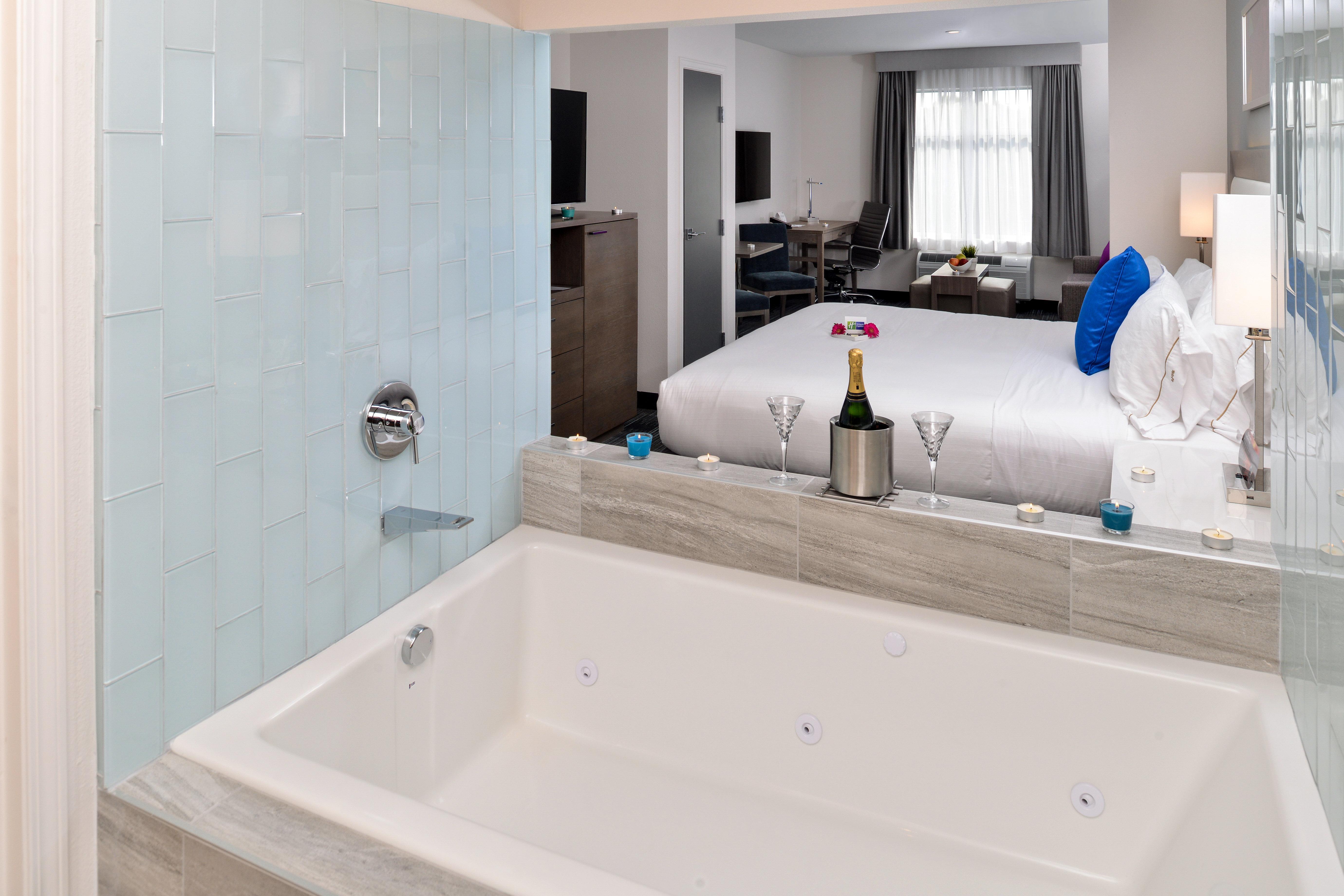 Holiday Inn Express & Suites San Diego - Mission Valley By Ihg Bagian luar foto