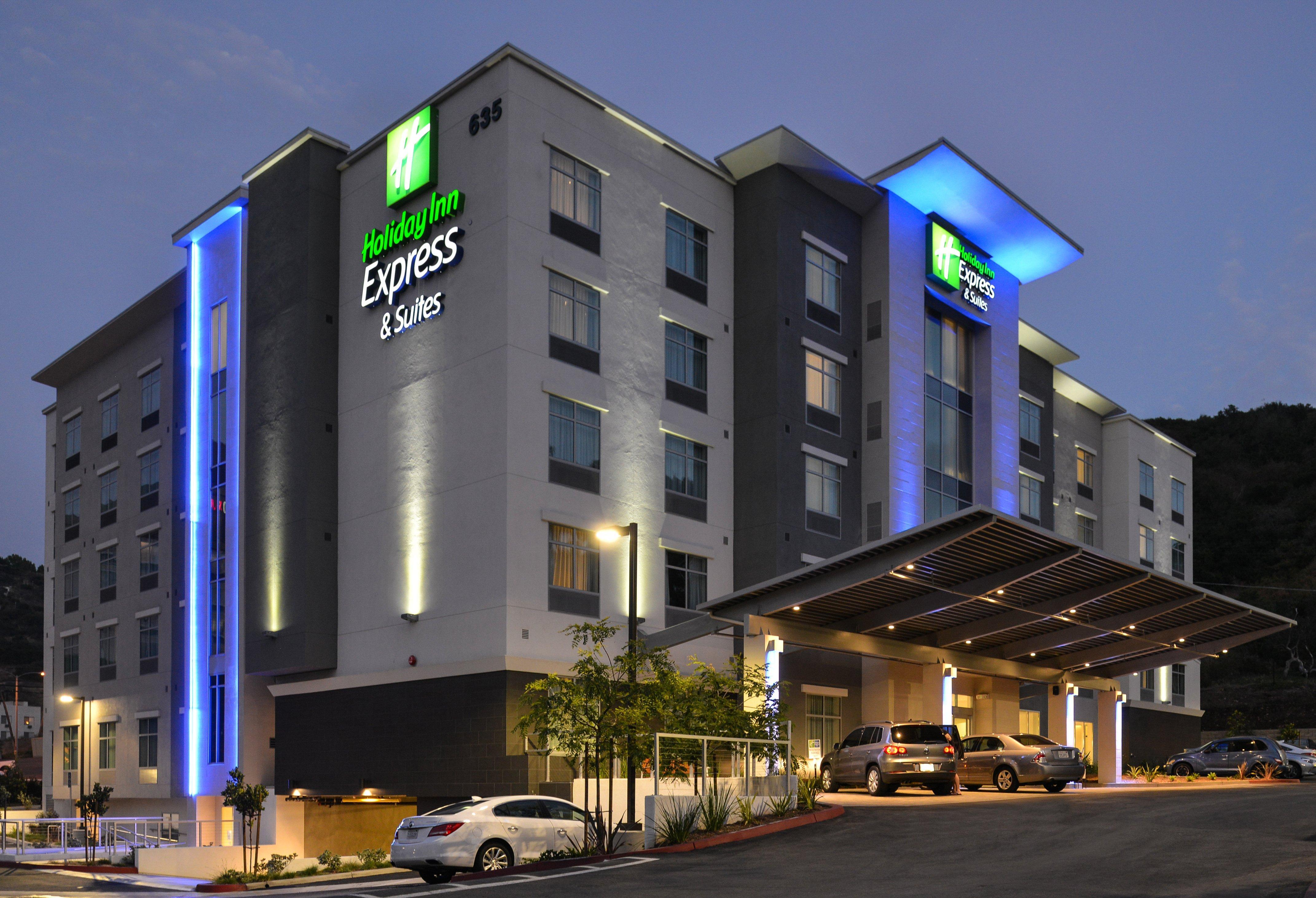 Holiday Inn Express & Suites San Diego - Mission Valley, An Ihg Hotel Bagian luar foto